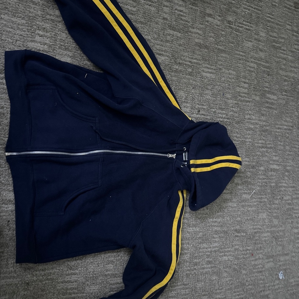 Cropped zip up